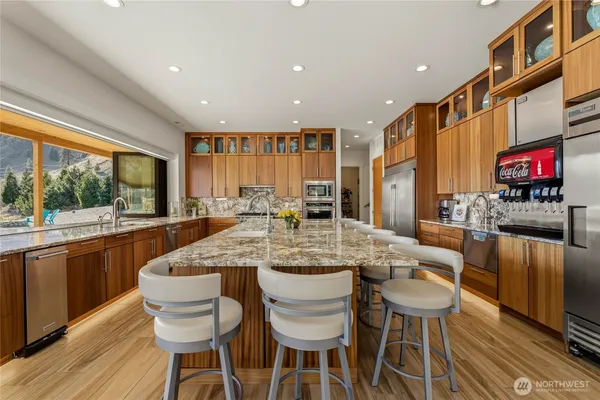 $3,399,999 | 70 Shypoke Place, Entiat, WA 98822