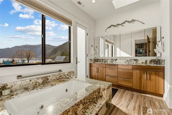 $3,399,999 | 70 Shypoke Place, Entiat, WA 98822