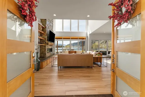$3,399,999 | 70 Shypoke Place, Entiat, WA 98822