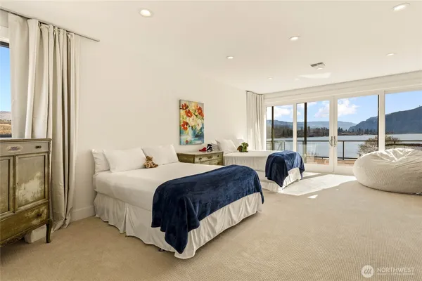 $3,399,999 | 70 Shypoke Place, Entiat, WA 98822