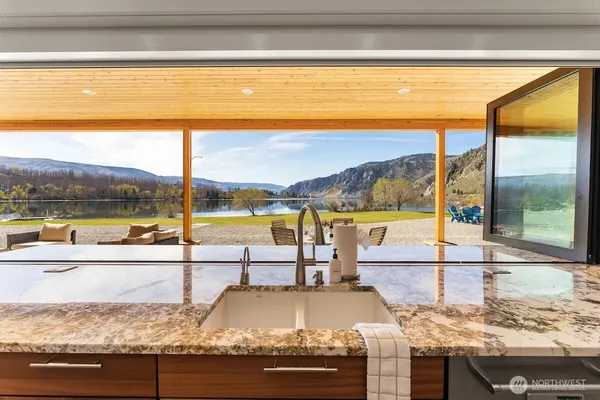 $3,399,999 | 70 Shypoke Place, Entiat, WA 98822