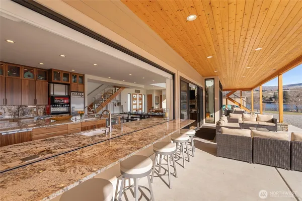 $3,399,999 | 70 Shypoke Place, Entiat, WA 98822