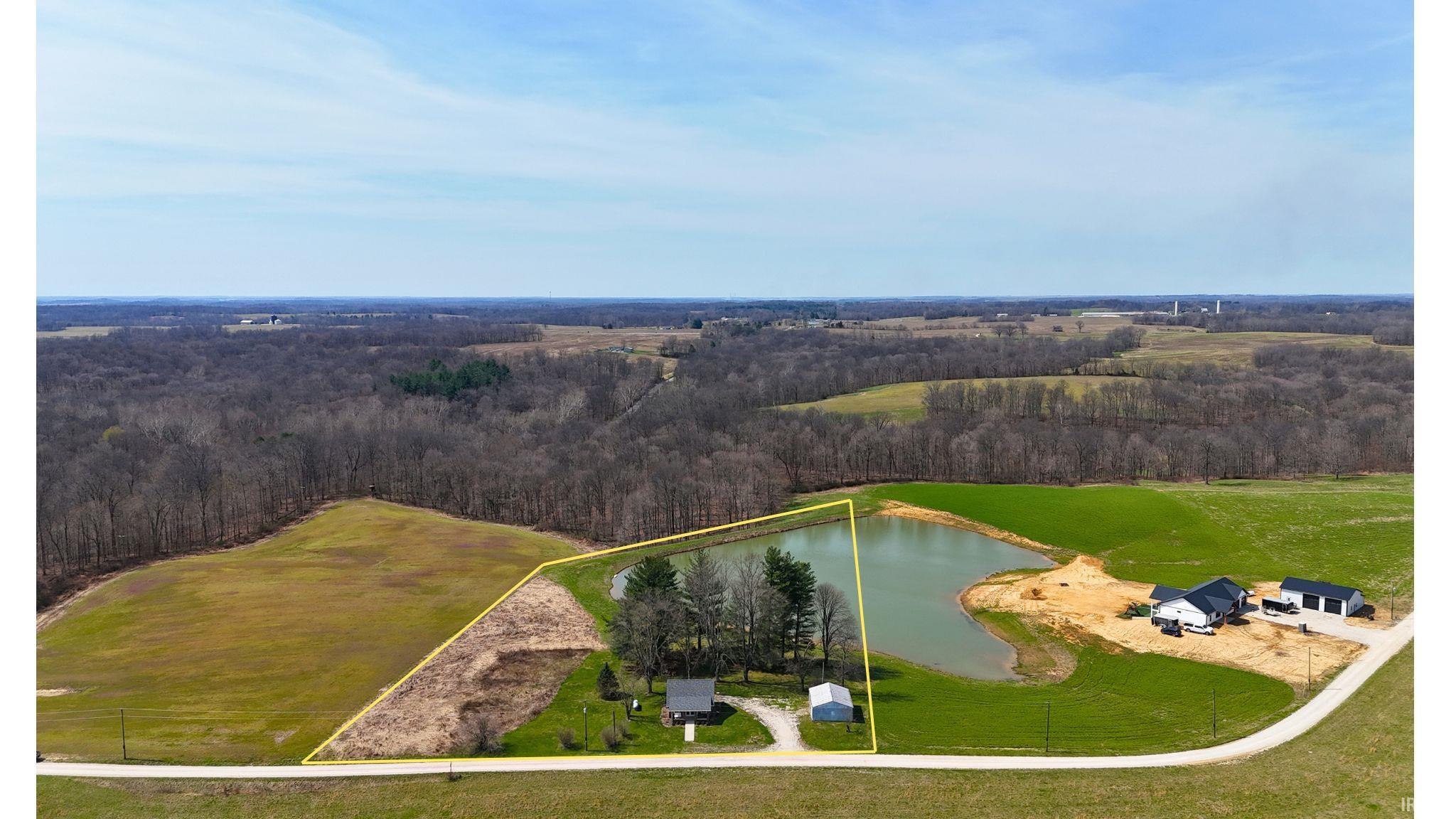 2442 Lingenfelter Road Loogootee, IN 47553 - Photo 2 of 19