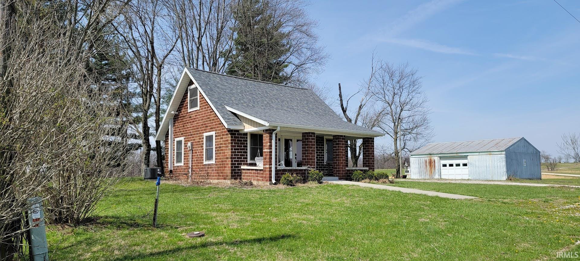 2442 Lingenfelter Road Loogootee, IN 47553 - Photo 4 of 19