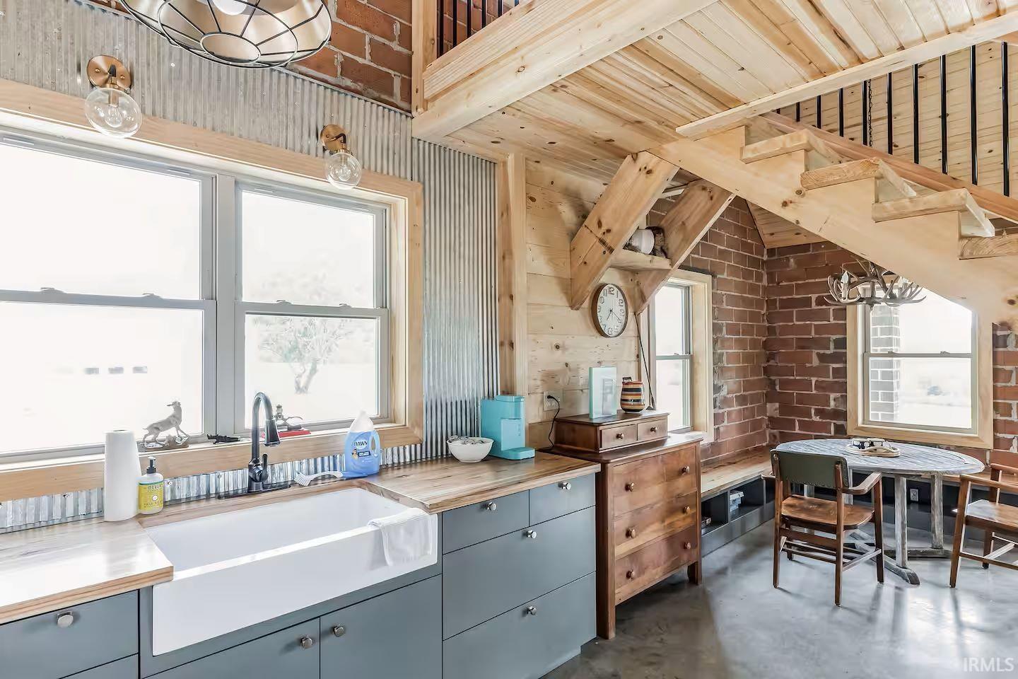 2442 Lingenfelter Road Loogootee, IN 47553 - Photo 6 of 19