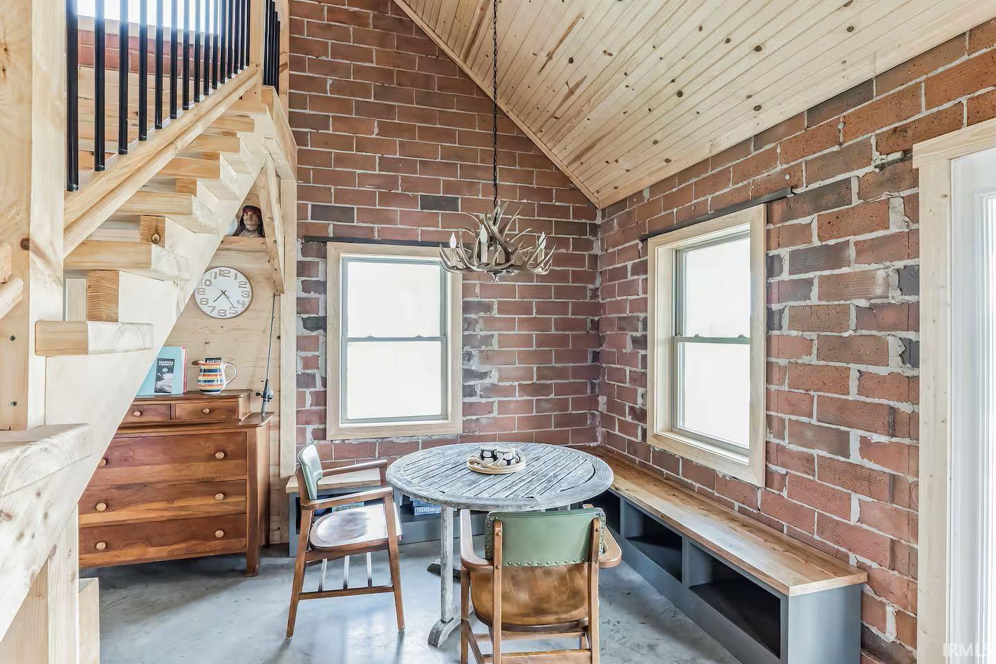 2442 Lingenfelter Road Loogootee, IN 47553 - Photo 7 of 19