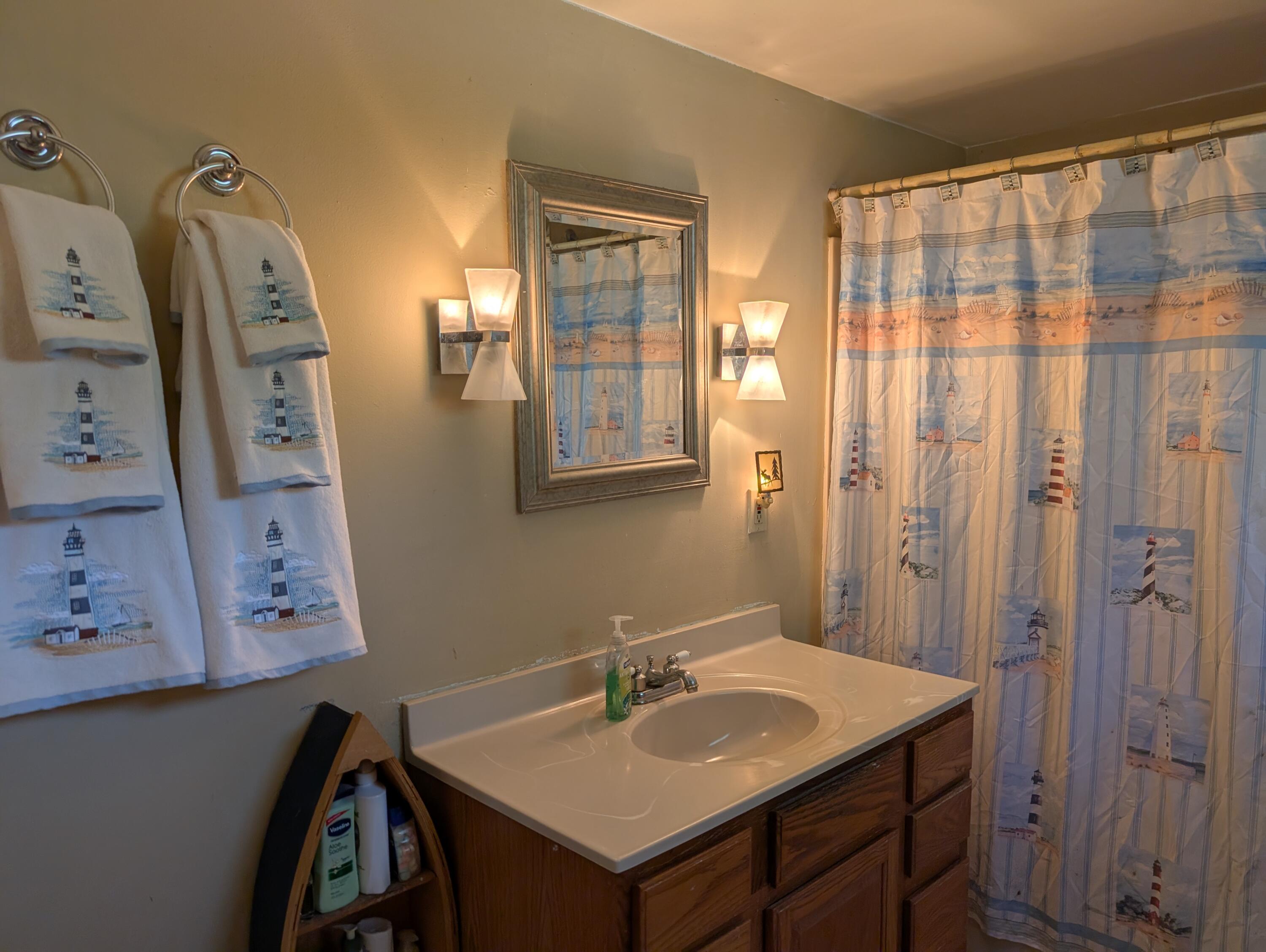 419 Common Road Union, ME 04862 - Photo 26 of 34 419 common Road bathroom 2
