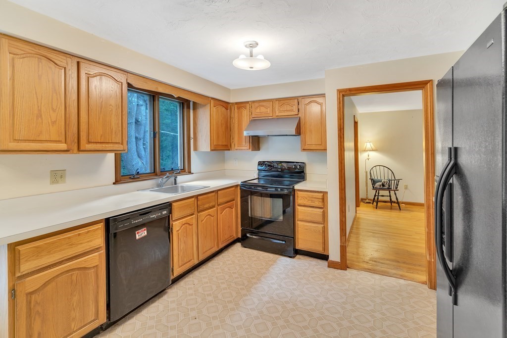 355 Hudson Road Stow, MA 01775 - Photo 6 of 27