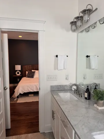 $2,800 | 1209 Davidson Street, Nashville, TN 37206