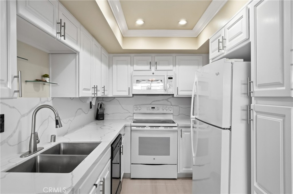 803 East Victoria Street, Unit 117 Carson, CA 90746 - Photo 14 of 40 Gallery Image 14