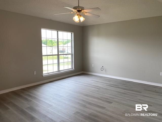 13294 Labradors Run Foley, AL 36535 - Photo 3 of 18