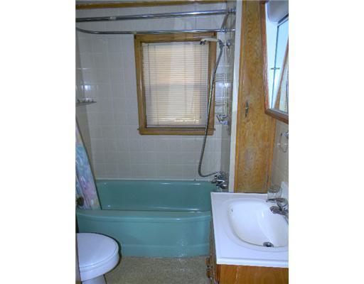 163 Old Greene Road Lewiston, ME 04240 - Photo 11 of 11 Bathroom.