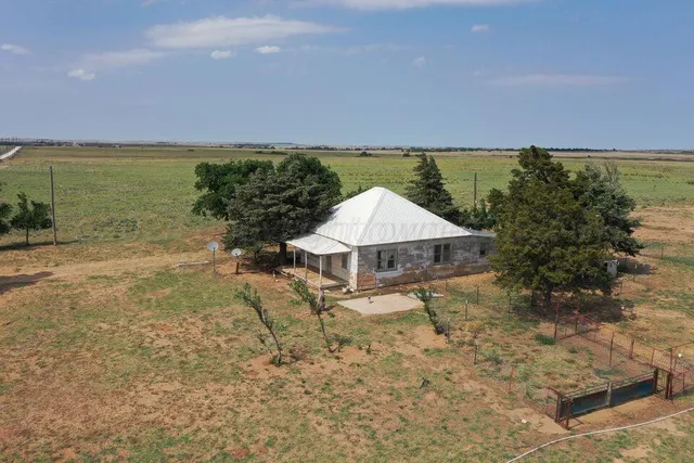 $1,386,700 | 15200 Highway 152, Wheeler, TX 79096