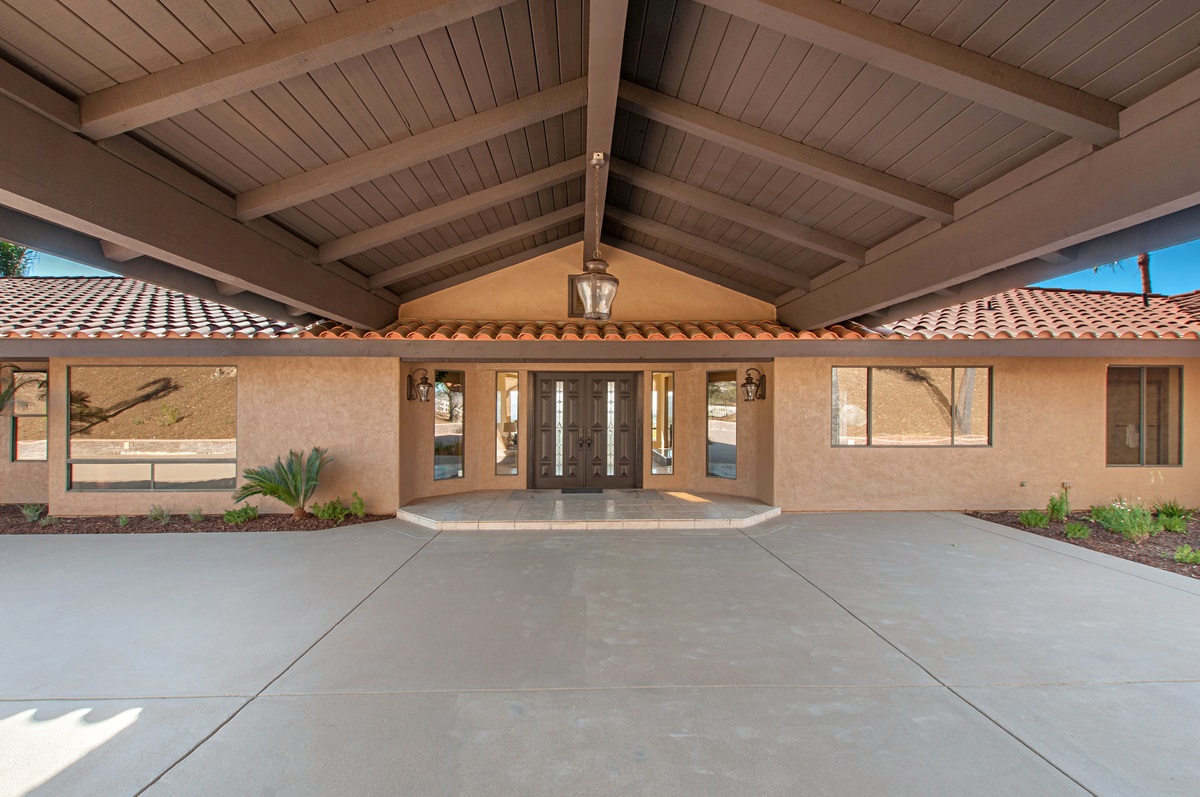 10844 Quail Canyon Road El Cajon, CA 92021 - Photo 6 of 25 Gallery Image 6
