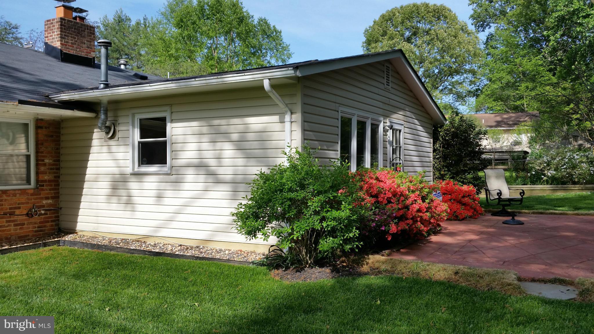 7315 Monticello Boulevard Springfield, VA 22150 - Photo 8 of 25 Exterior (Rear)