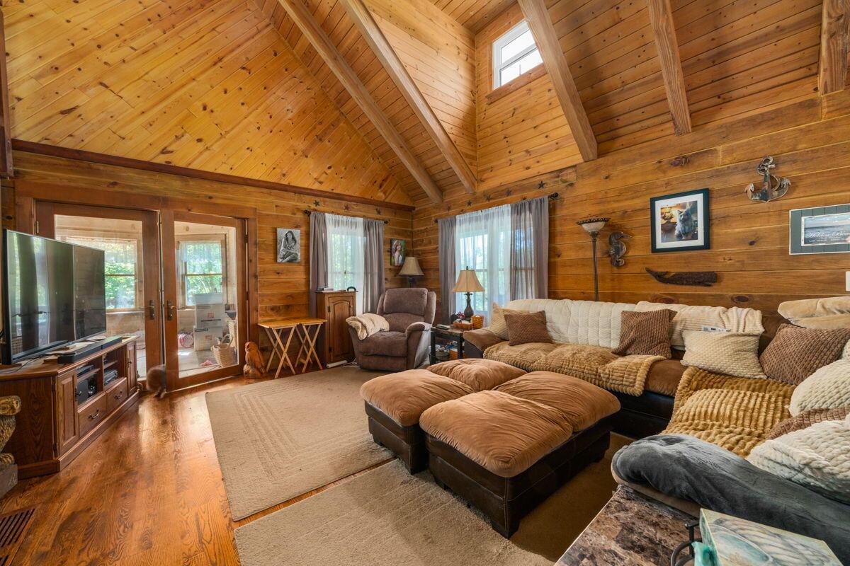 16472 Kreashbaum Road Rockbridge, OH 43149 - Photo 9 of 145 9-web-or-mls-DSC09433