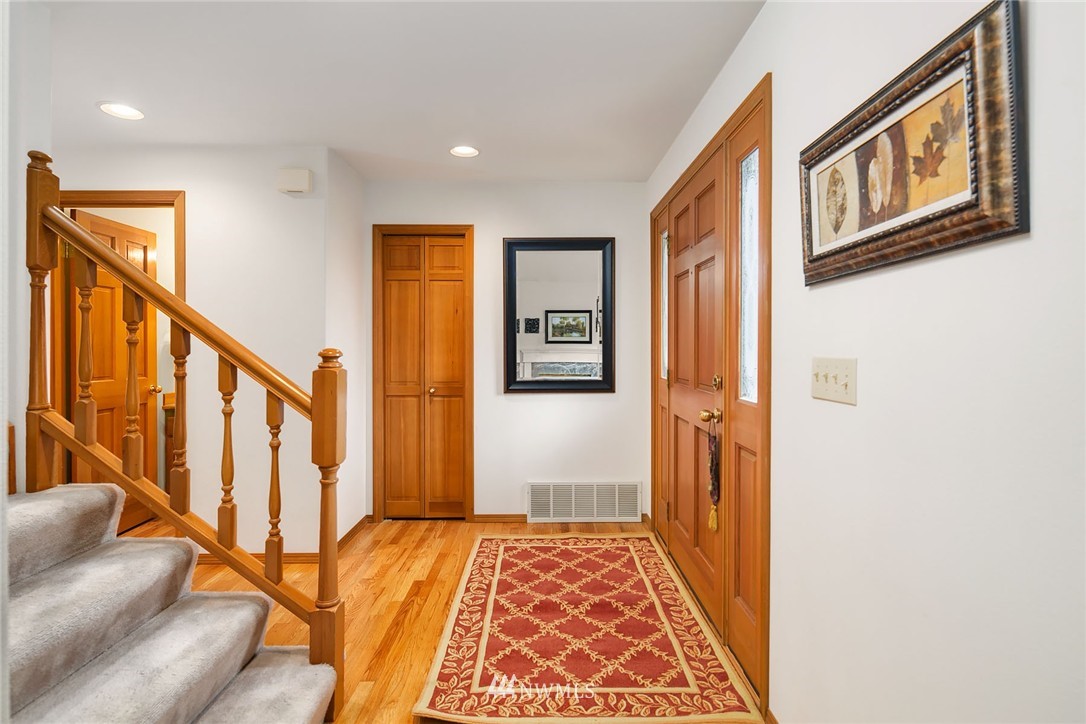 14914 163rd Court Southeast Renton, WA 98059 - Photo 3 of 24 Gallery Image 3