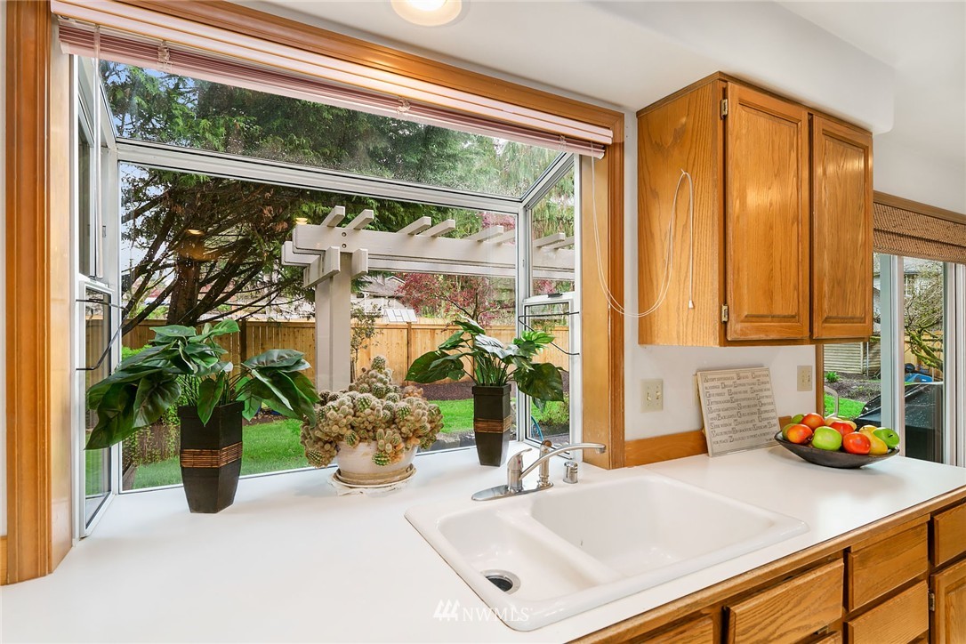 14914 163rd Court Southeast Renton, WA 98059 - Photo 9 of 24 Gallery Image 9