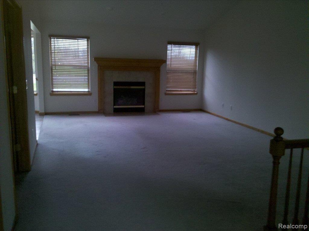 26542 Boulder Drive Flat Rock, MI 48134 - Photo 2 of 3 fireplace