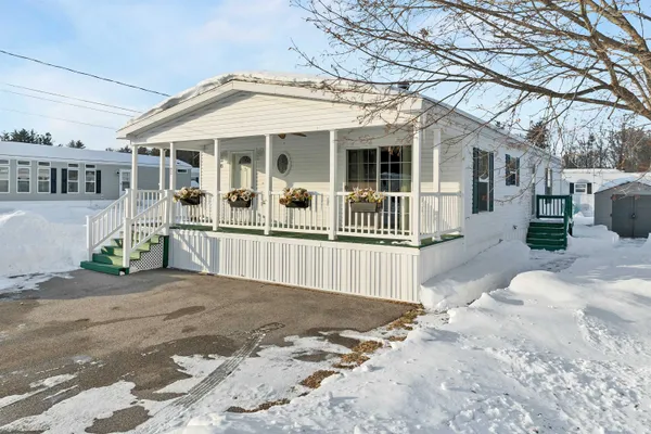 $315,000 | 71 Caddy Drive, Salem, NH 03079