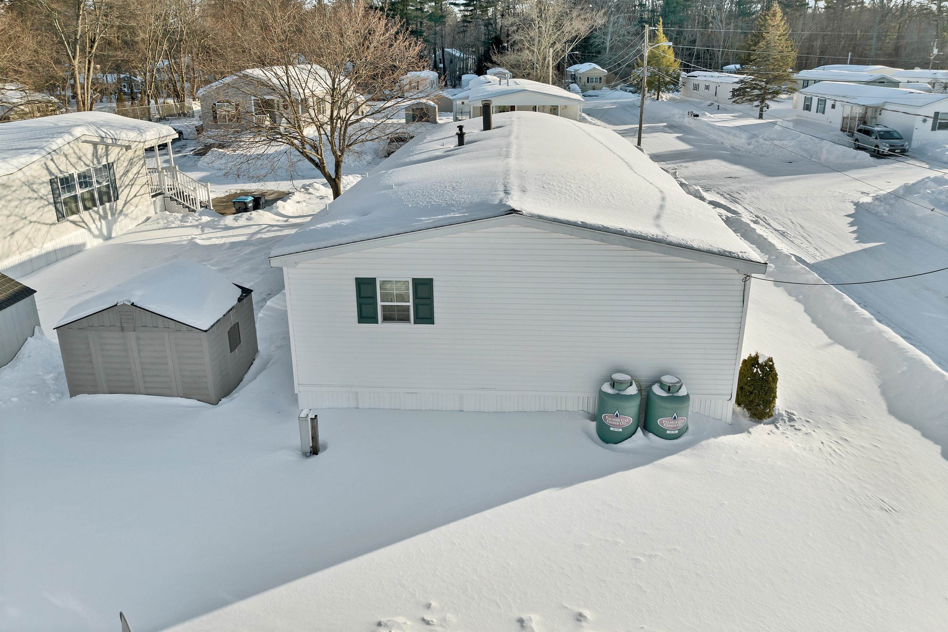 71 Caddy Drive Salem, NH 03079 - Photo 11 of 44