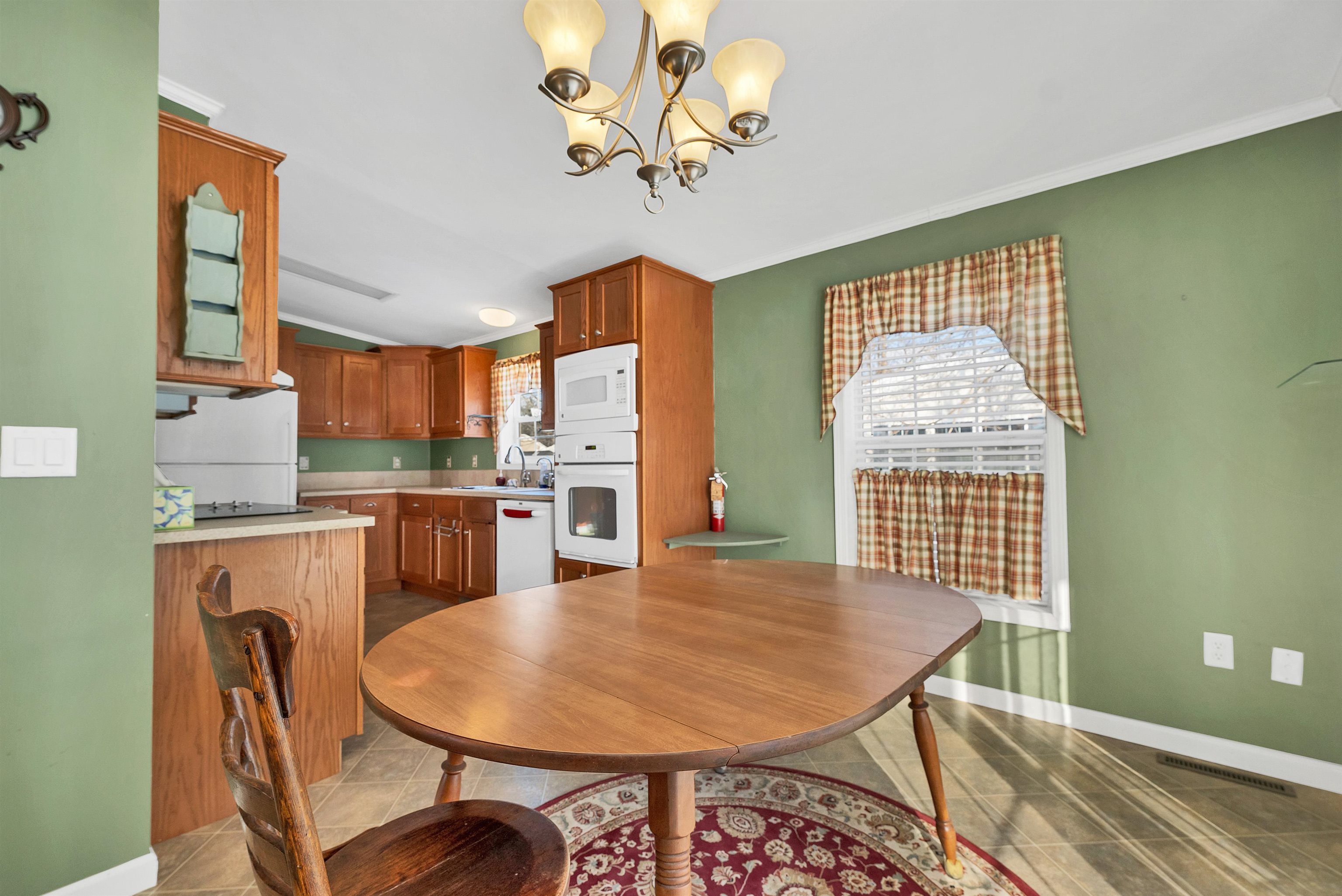 71 Caddy Drive Salem, NH 03079 - Photo 23 of 44