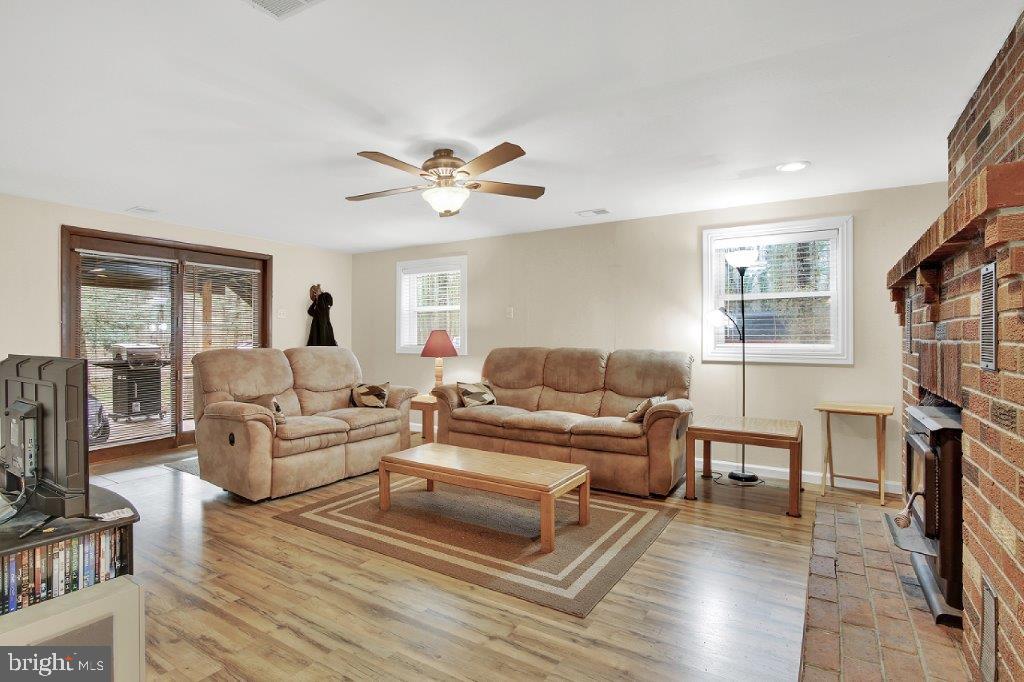 1159 Old Elk Neck Road Elkton, MD 21921 - Photo 2 of 32 Spacious Family Room with Laminate Flooring