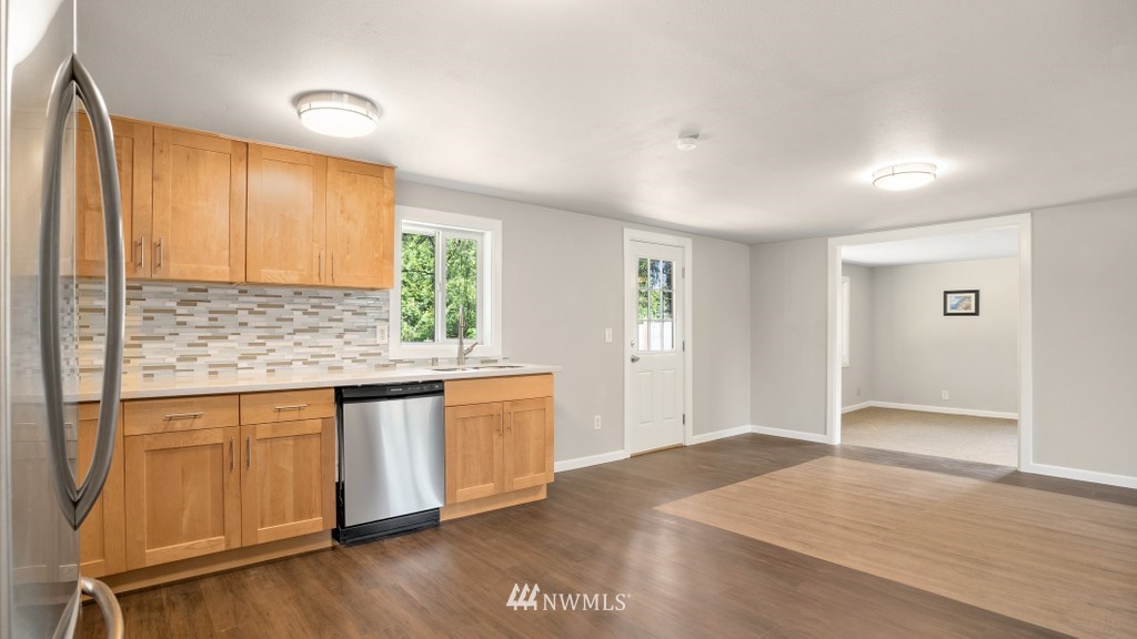 12520 Southeast Petrovitsky Road Renton, WA 98058 - Photo 11 of 25