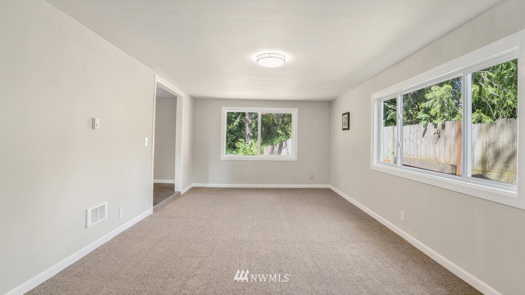 12520 Southeast Petrovitsky Road Renton, WA 98058 - Photo 14 of 25