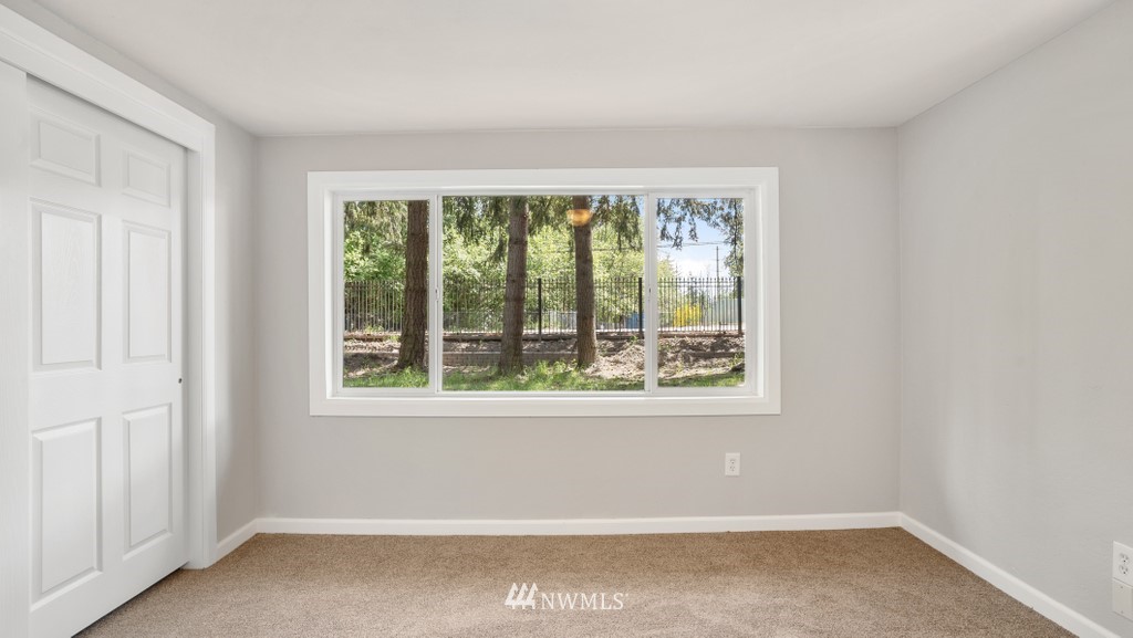 12520 Southeast Petrovitsky Road Renton, WA 98058 - Photo 17 of 25