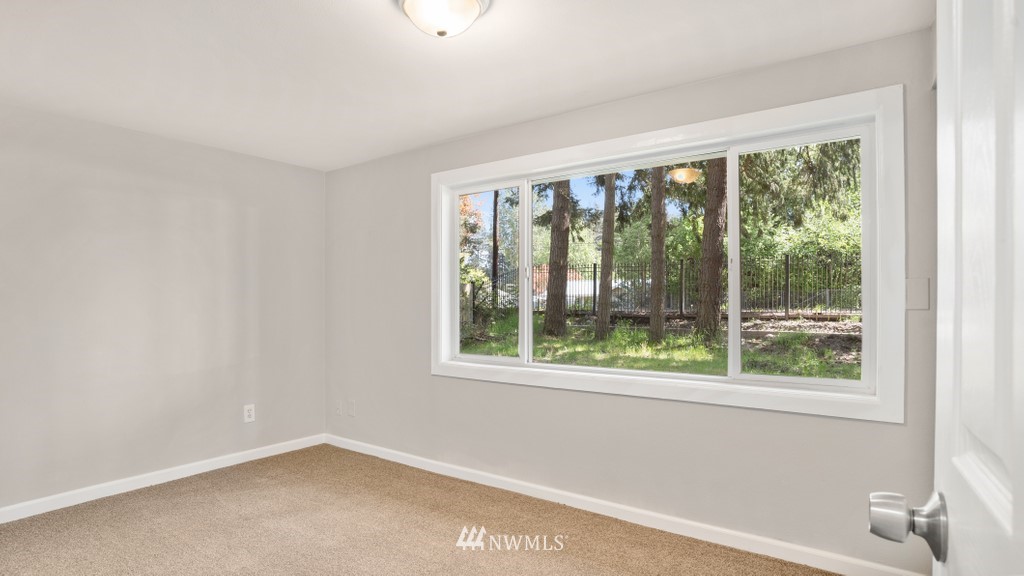 12520 Southeast Petrovitsky Road Renton, WA 98058 - Photo 18 of 25