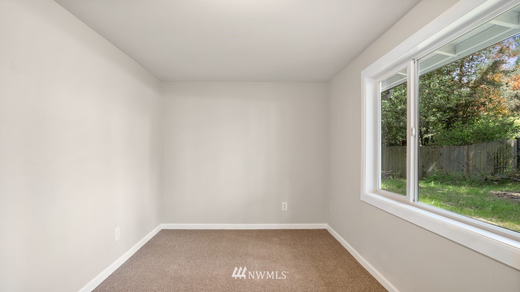 12520 Southeast Petrovitsky Road Renton, WA 98058 - Photo 19 of 25