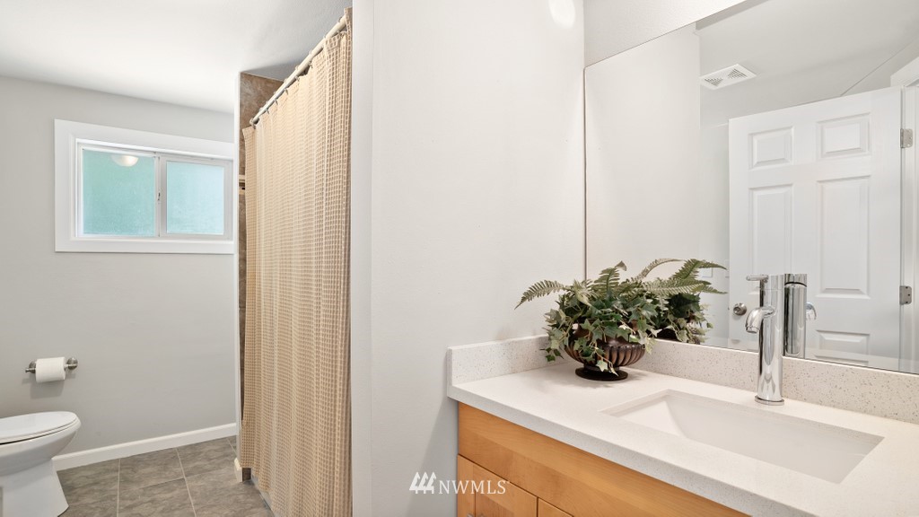 12520 Southeast Petrovitsky Road Renton, WA 98058 - Photo 21 of 25