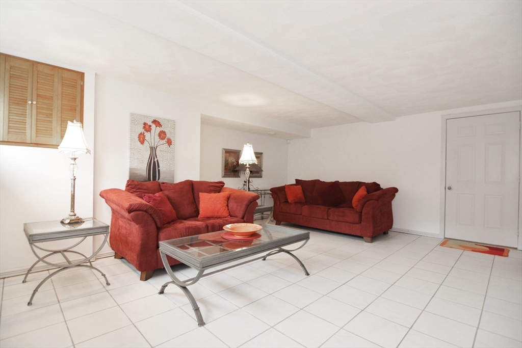 9 Carnation Circle, Unit A Reading, MA 01867 - Photo 29 of 41