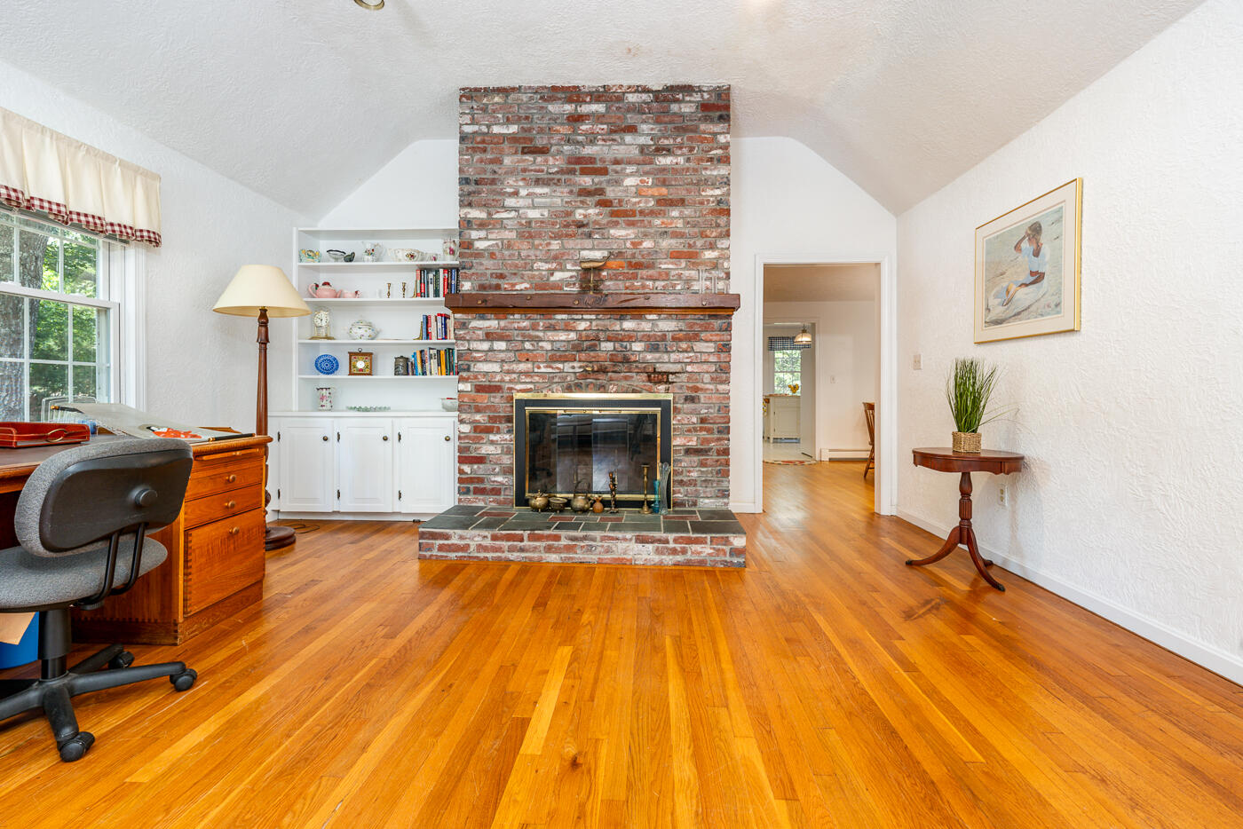 459 South Orleans Road Orleans, MA 02653 - Photo 15 of 23 livroom4