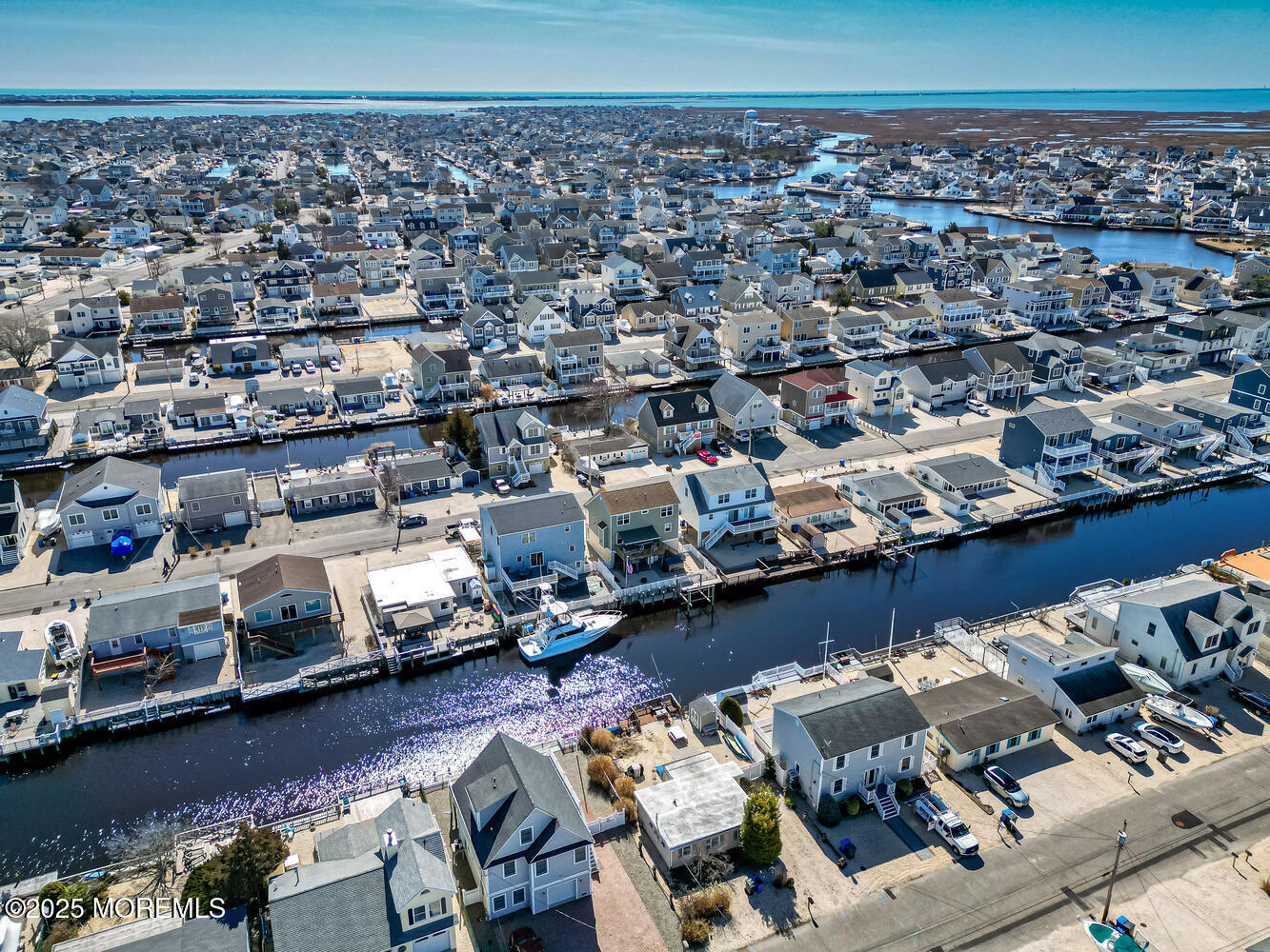 52 Albert Drive Manahawkin, NJ 08050 - Photo 16 of 42 52 Albert Manahawkin NJ 08050-large-016-