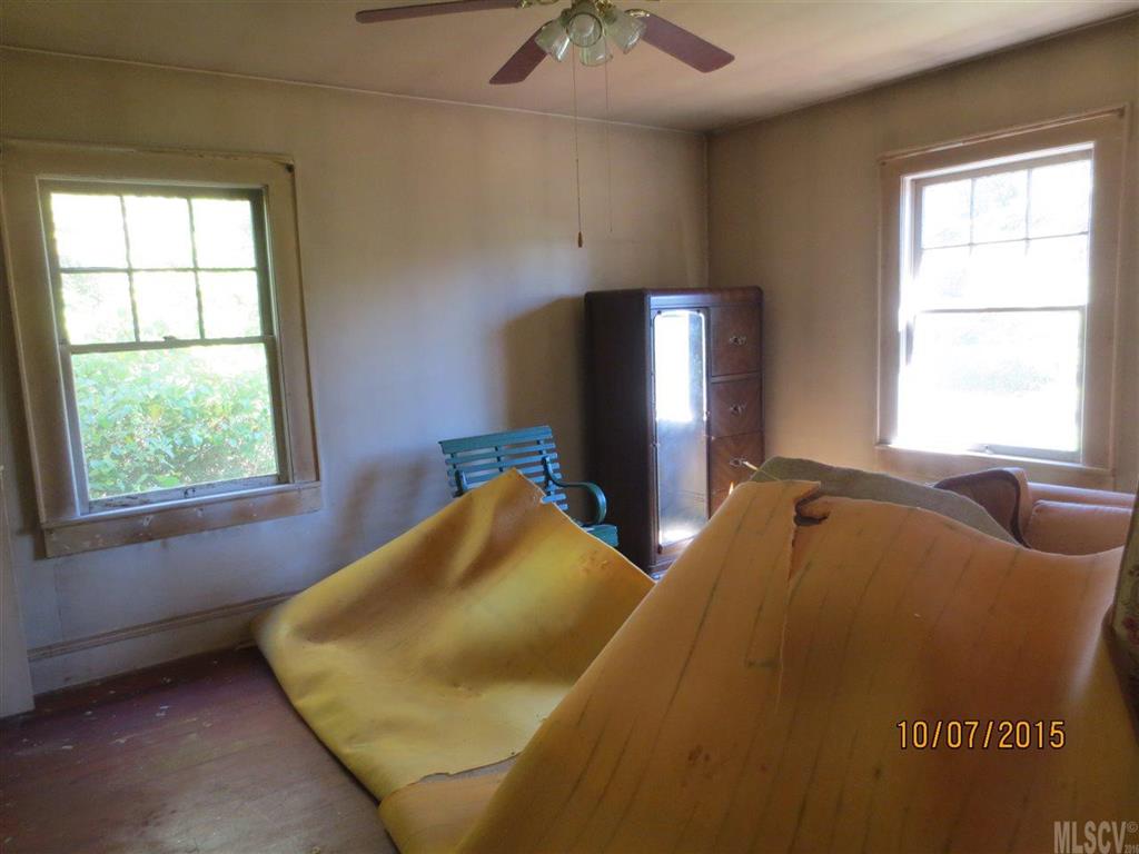 3674 Robinson Road Newton, NC 28658 - Photo 13 of 15 Gallery Image 13