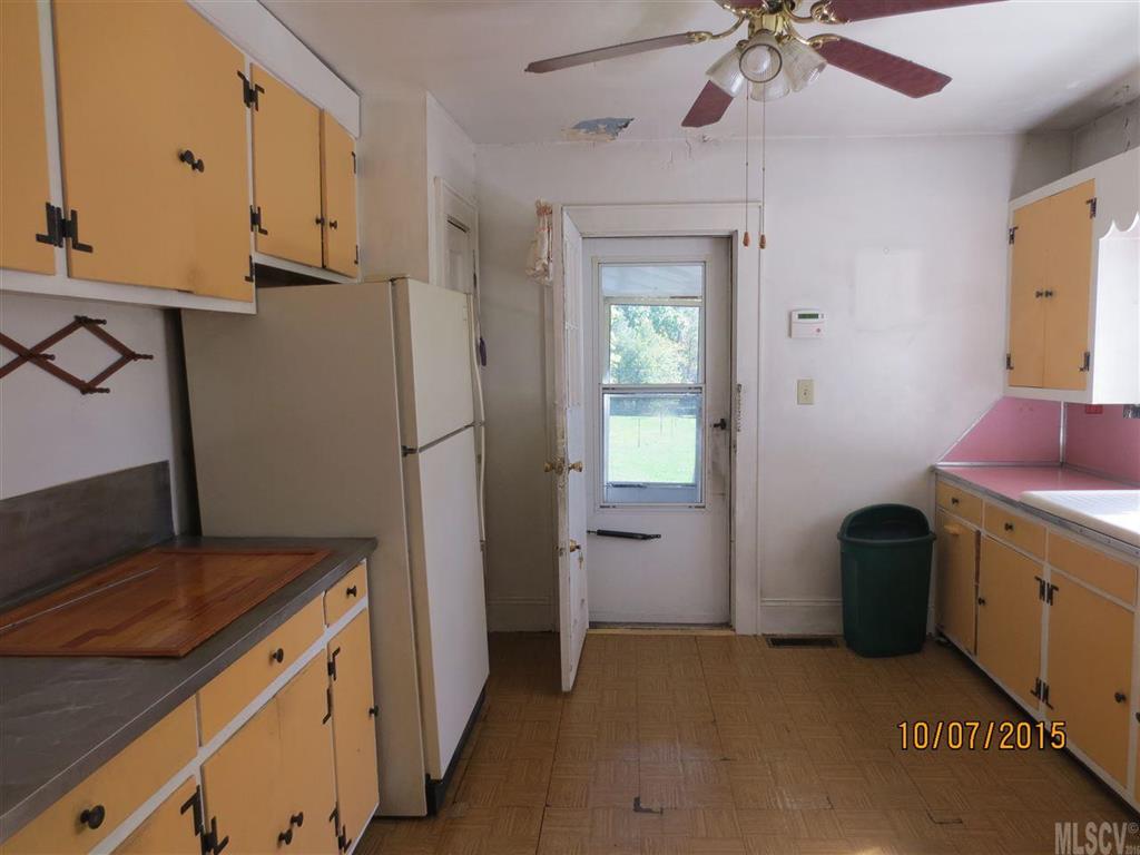 3674 Robinson Road Newton, NC 28658 - Photo 14 of 15 Gallery Image 14