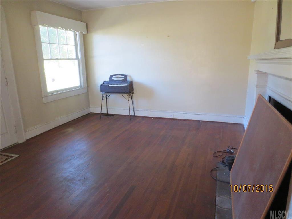 3674 Robinson Road Newton, NC 28658 - Photo 8 of 15 Gallery Image 8