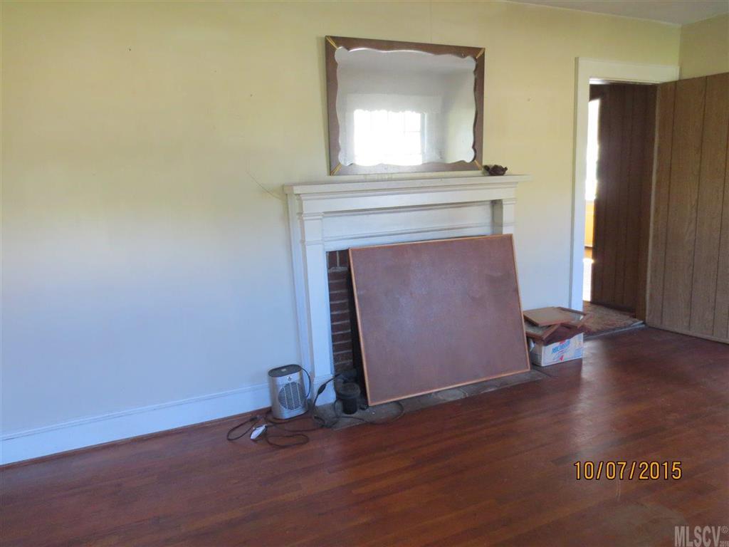 3674 Robinson Road Newton, NC 28658 - Photo 9 of 15 Gallery Image 9