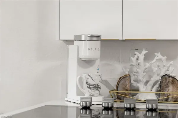 $14,000 | 175 5th Avenue South, Unit 204, Naples, FL 34102