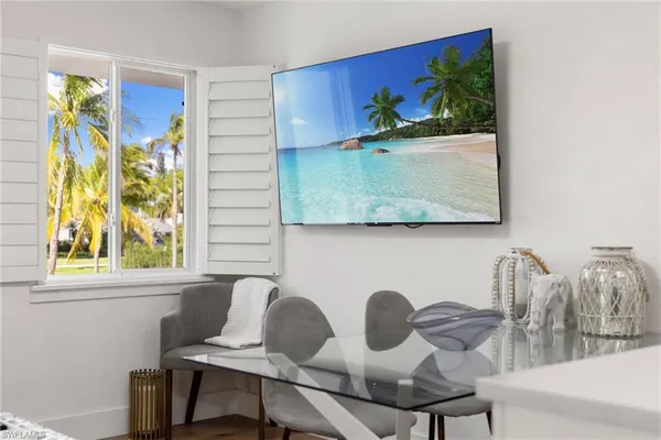 $14,000 | 175 5th Avenue South, Unit 204, Naples, FL 34102