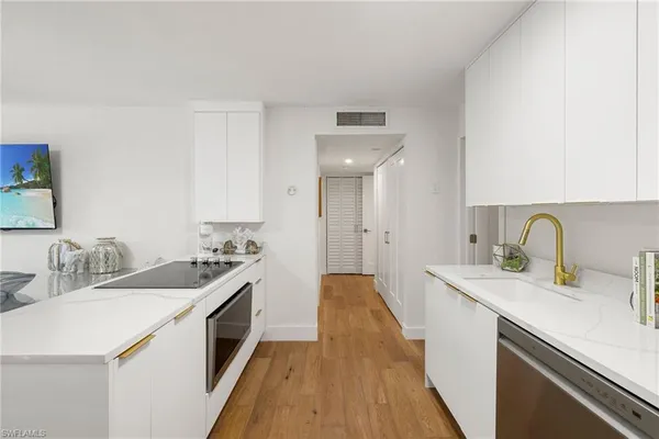 $14,000 | 175 5th Avenue South, Unit 204, Naples, FL 34102