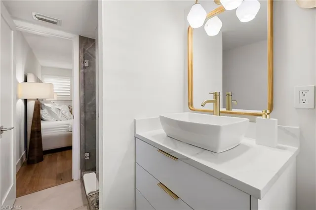 $14,000 | 175 5th Avenue South, Unit 204, Naples, FL 34102