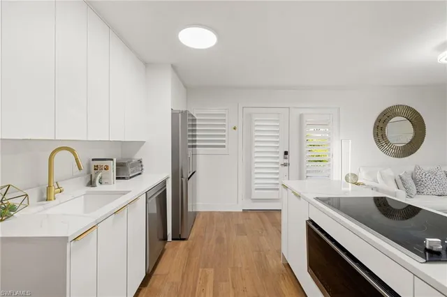 $14,000 | 175 5th Avenue South, Unit 204, Naples, FL 34102