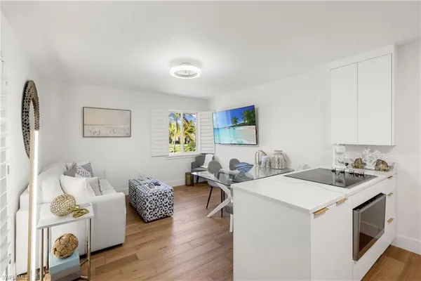 $14,000 | 175 5th Avenue South, Unit 204, Naples, FL 34102