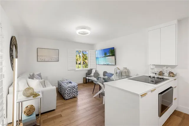 $14,000 | 175 5th Avenue South, Unit 204, Naples, FL 34102