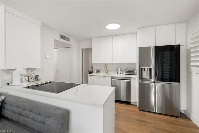 $14,000 | 175 5th Avenue South, Unit 204, Naples, FL 34102