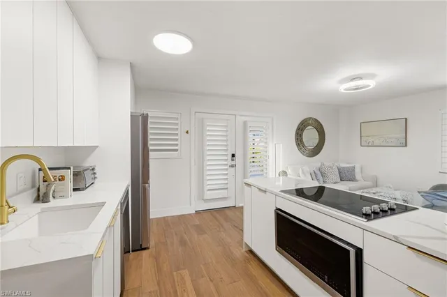 $14,000 | 175 5th Avenue South, Unit 204, Naples, FL 34102