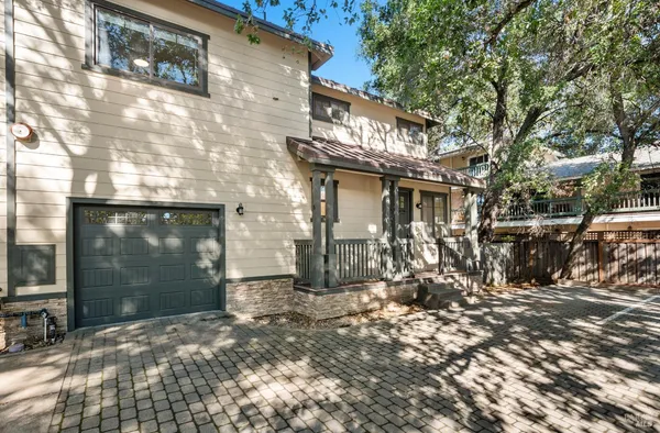 $1,300,000 | 256 Rosebud Lane, St. Helena, CA 94574